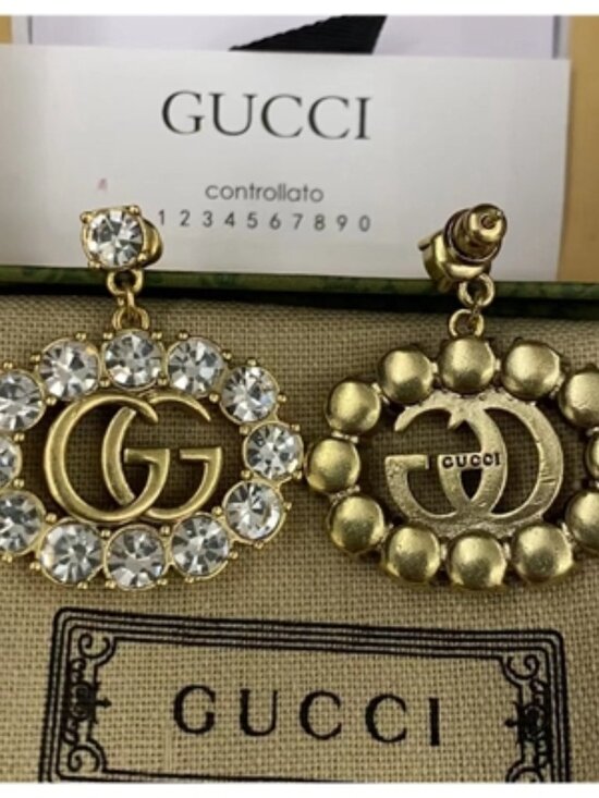 Gucci Interlocking G Pearl Crystal Drop Earrings – Runway  Gucci Double G Pearl Earrings – Crystal - Encrusted, Luxury Look
